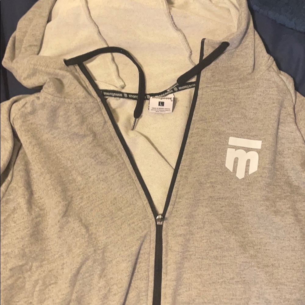 Grey mongoose zip up